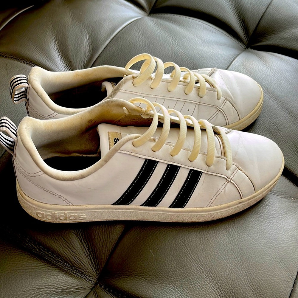 White addidas. Classic!!!